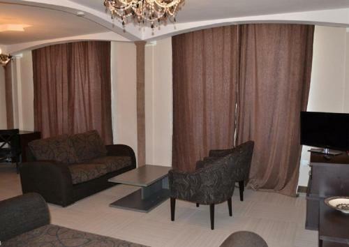 Jardy Hotel