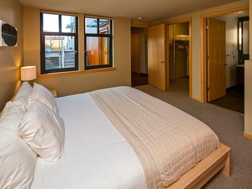Hotel Island Inn At 123 West