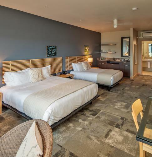 Hotel Island Inn At 123 West