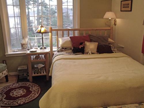 Bed & Breakfast Inn To The Woods