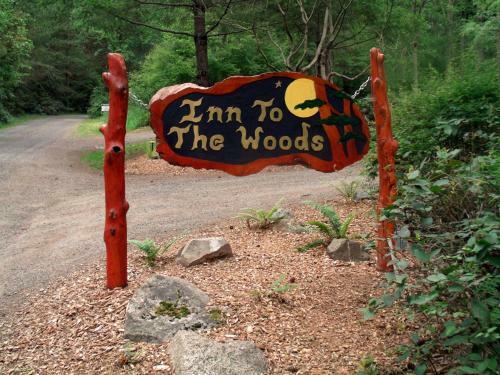 Bed & Breakfast Inn To The Woods