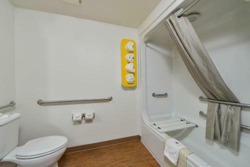 Motel 6 Meridian