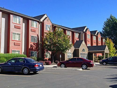 Motel 6 Meridian