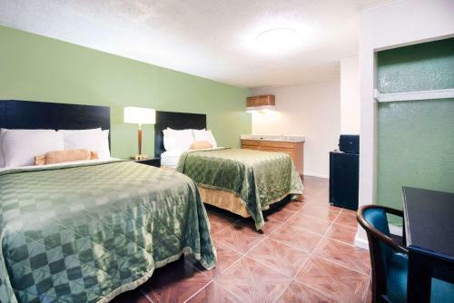 Motel Knights Inn & Suites Eagle Pass