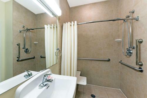 Hotel Microtel Inn And Suites Eagle Pass
