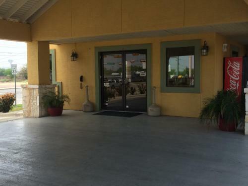 Hotel Country Hill Inn & Suite Eagle Pass