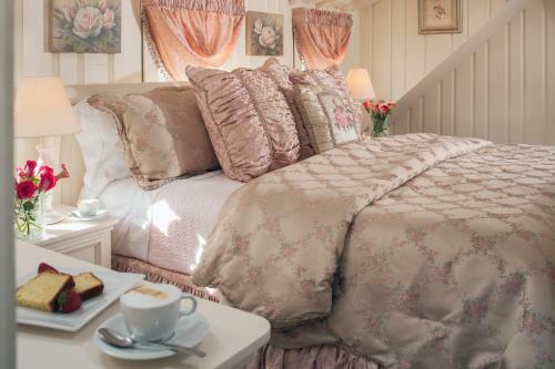 Bed & Breakfast Old Harbor Inn
