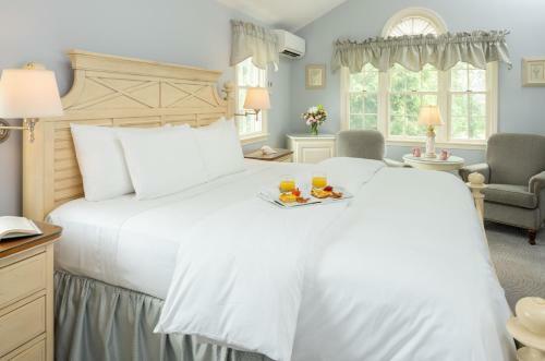 Bed & Breakfast Old Harbor Inn
