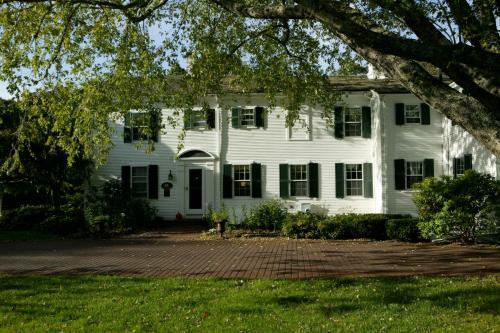 Posada Captain's House Inn
