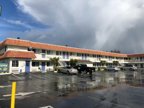 Motel Gilroy Inn