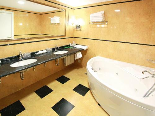 A Hoteli- Hotel Izvor