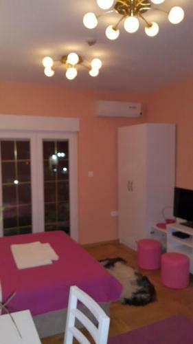Hostal Akva Gold Guest House