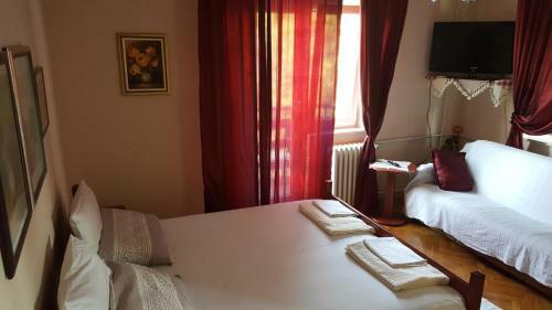 Hostal Guest House Major