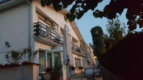 Hostal Guest House Major