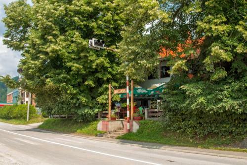 Hostel Dve Lipe