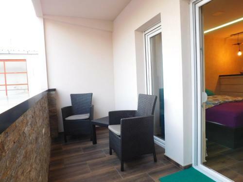 Lola Apartments