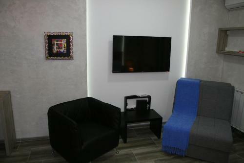 Lola Apartments
