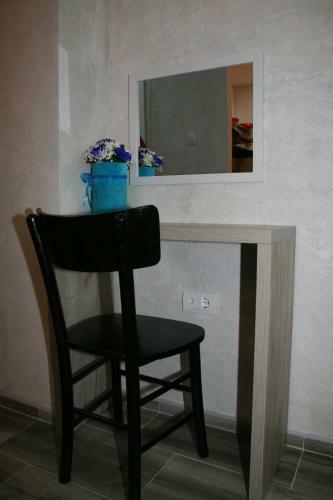 Lola Apartments