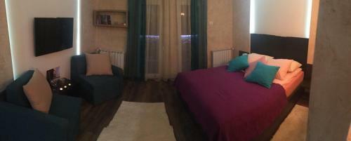 Lola Apartments