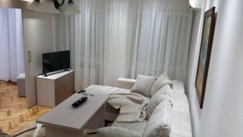 Ana Apartment