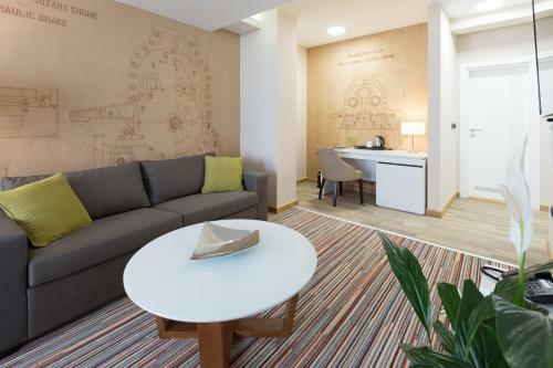 Hotel Tesla - Smart Stay Garni