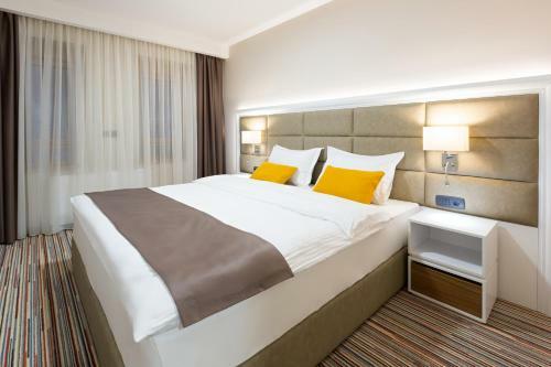 Hotel Tesla - Smart Stay Garni