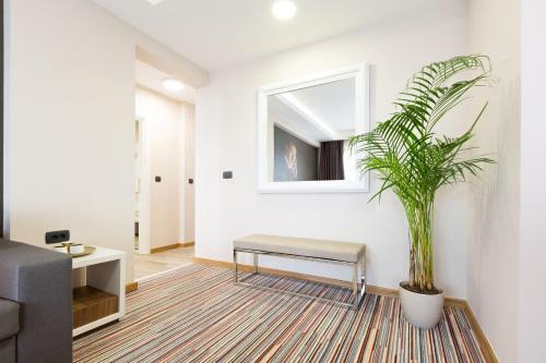 Hotel Tesla - Smart Stay Garni