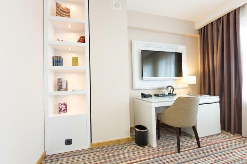Hotel Tesla - Smart Stay Garni