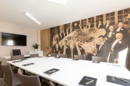 Hotel Tesla - Smart Stay Garni