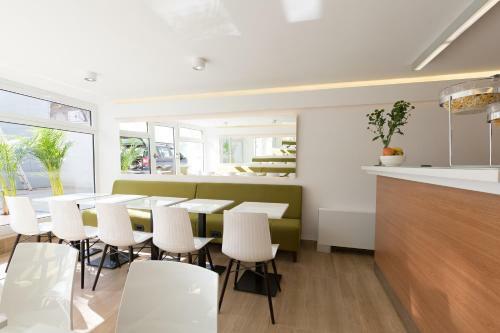 Hotel Tesla - Smart Stay Garni