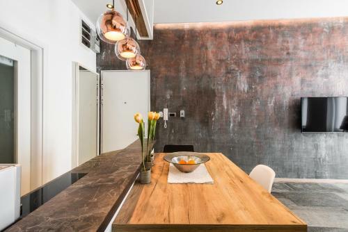 Max Luxury Apartments