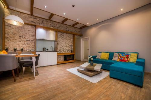 Max Luxury Apartments