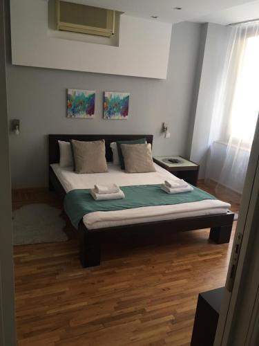 L9 Top Central Rooms And Apartments 2