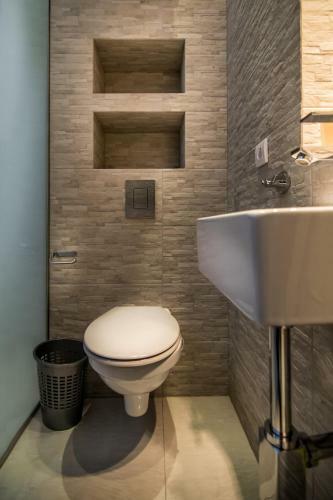 Nusha Apartments