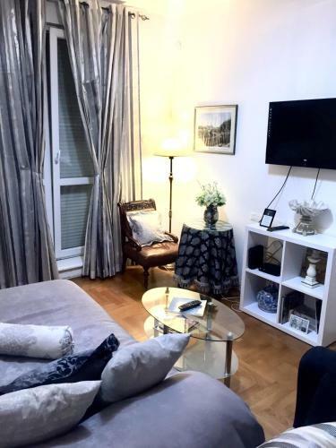 Gardenia Apartment