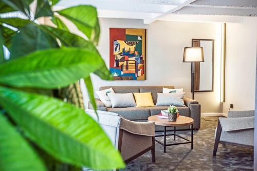 Hostal Nomad Luxury Suites