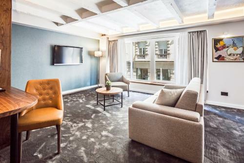 Hostal Nomad Luxury Suites