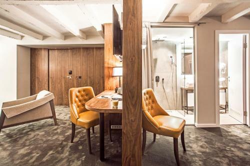 Hostal Nomad Luxury Suites