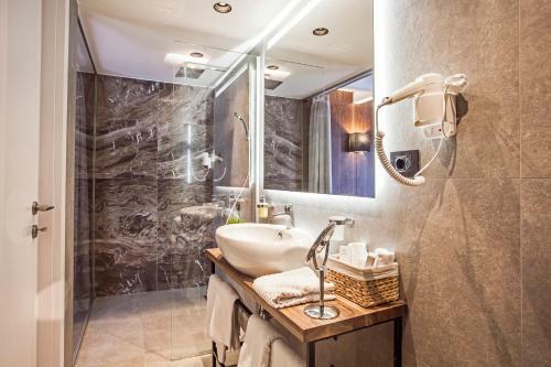 Hostal Nomad Luxury Suites