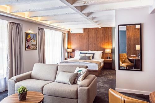Hostal Nomad Luxury Suites
