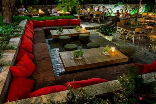 Hostal Nomad Luxury Suites