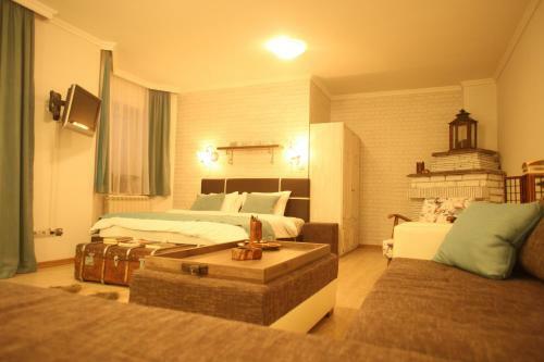 Hostal French Chic House
