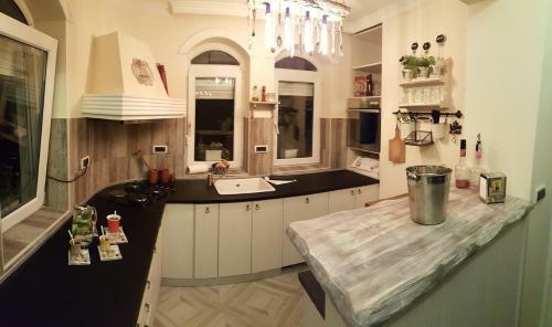 Hostal French Chic House
