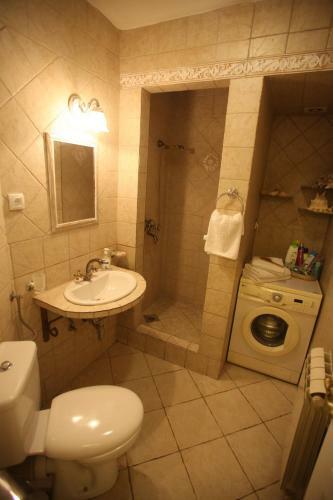 Hostal French Chic House