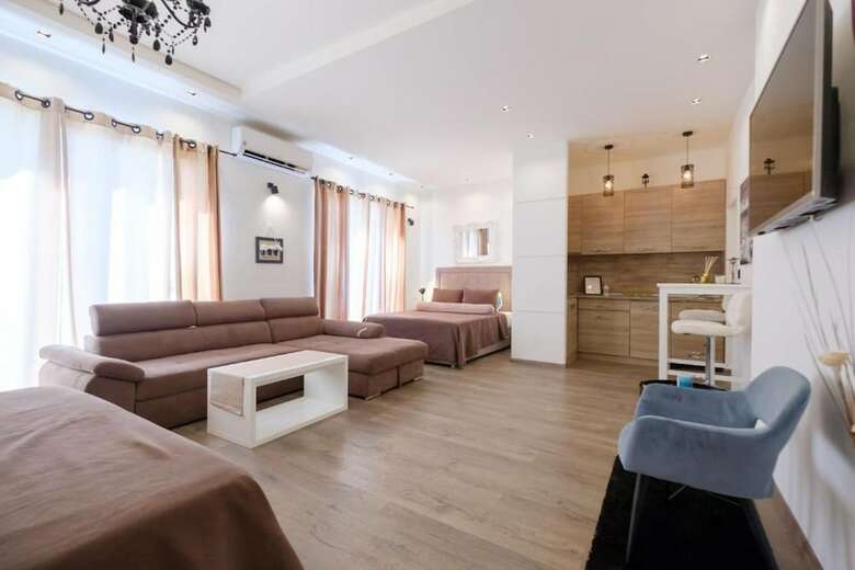 Central Business Apartment Exclusive