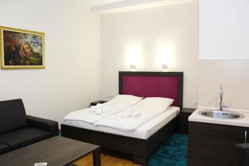Hostal Wake Up Apartments And Rooms