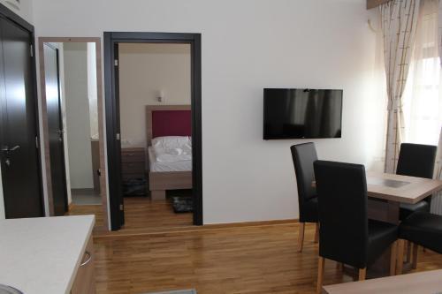 Hostal Wake Up Apartments And Rooms