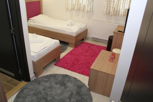 Hostal Wake Up Apartments And Rooms