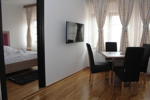 Hostal Wake Up Apartments And Rooms