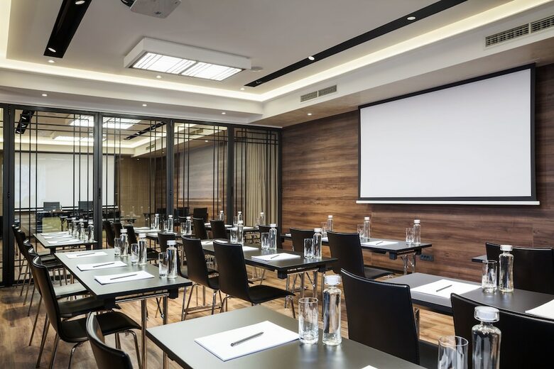 Saint Ten Hotel